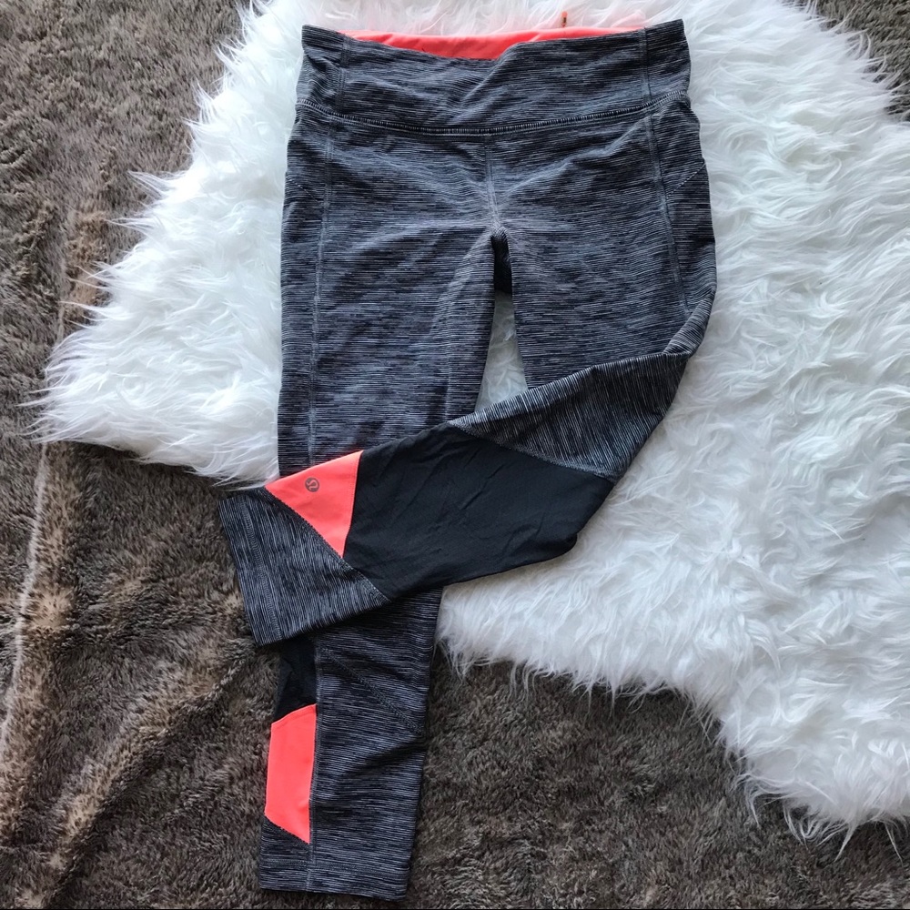 Lululemon Run inspire II Mesh cropped leggings 4 - Picture 2 of 4